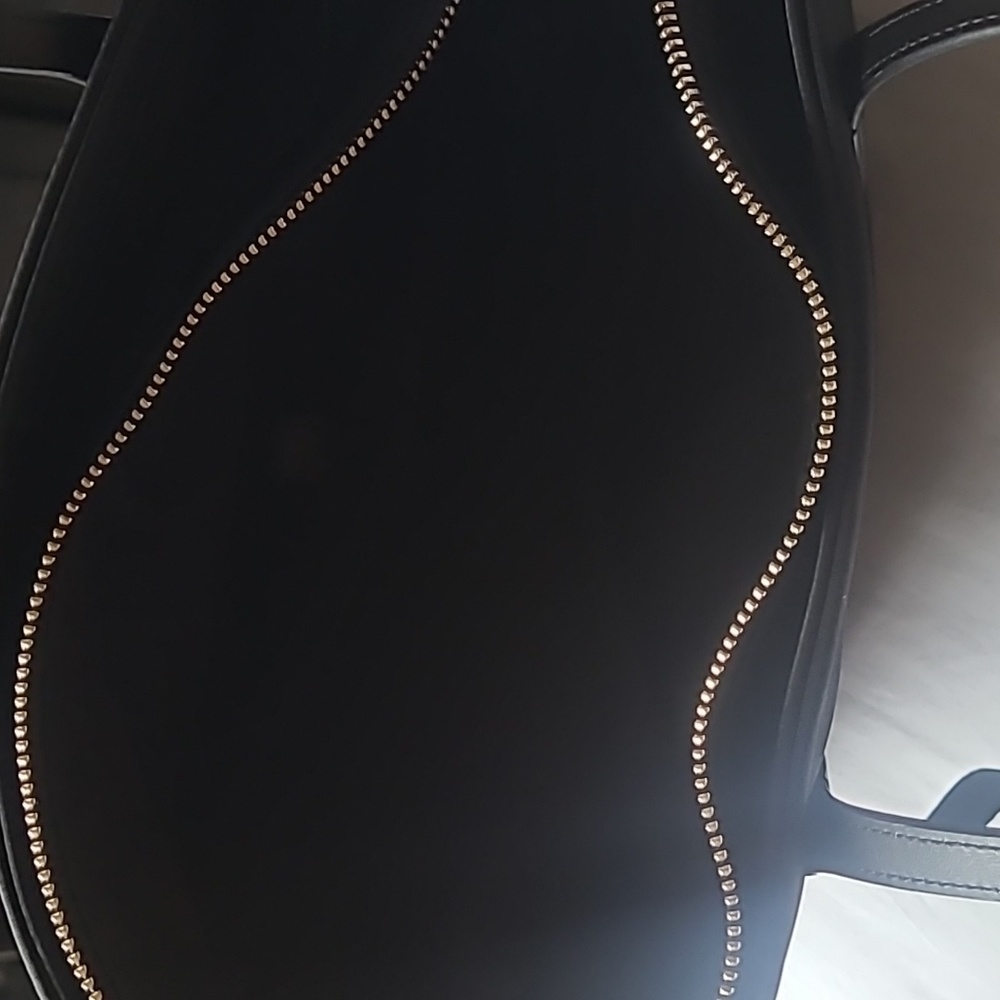 Kate Spade - Picture 4 of 4